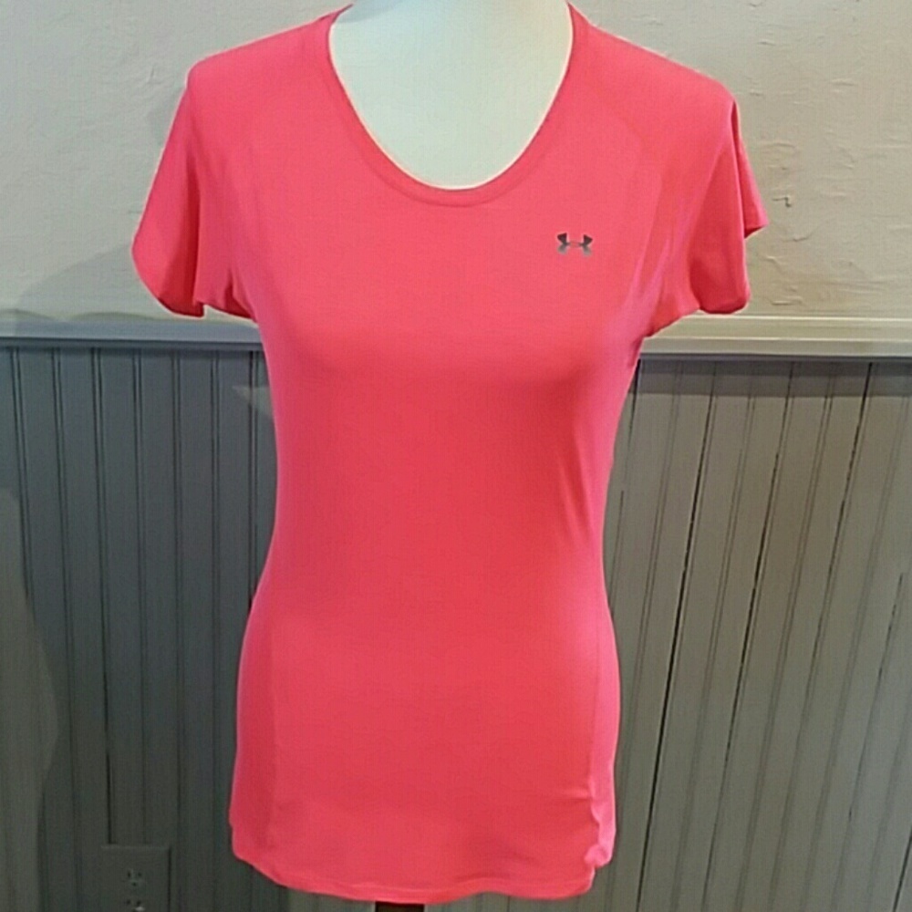 💕Under Armour* Shirt